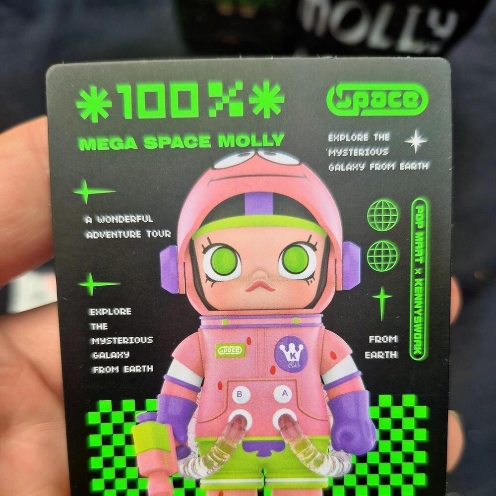 Pop mart x mega space Molly 100% Patrick